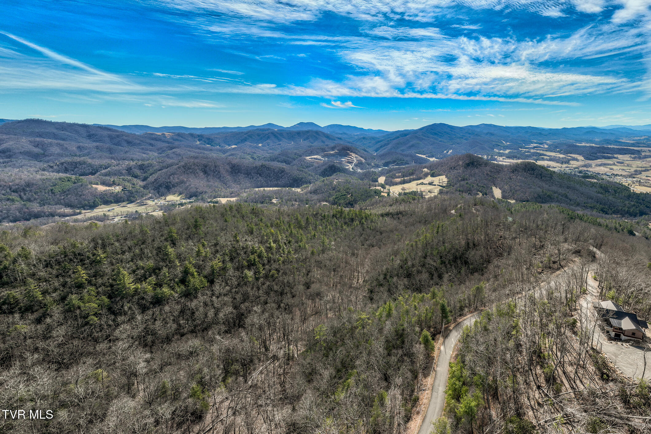 Tbd Iroquois Road, Unit 8 Mountain City, TN 37683 - Photo 4 of 12 TBD Callalantee (20 of 34)