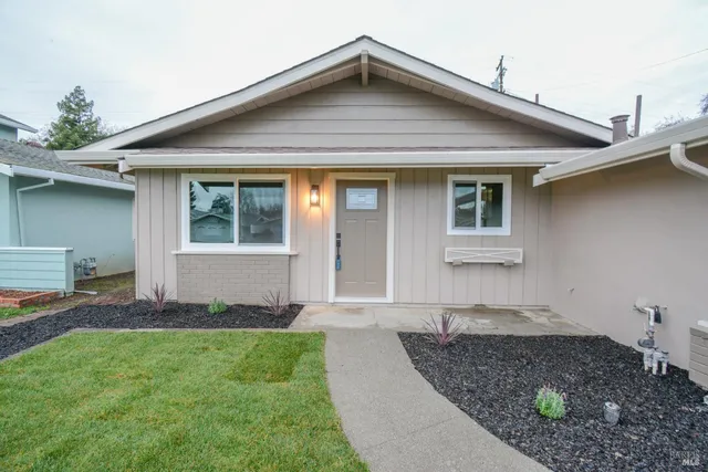 $580,000 | 140 East Hemlock Street, Vacaville, CA 95688