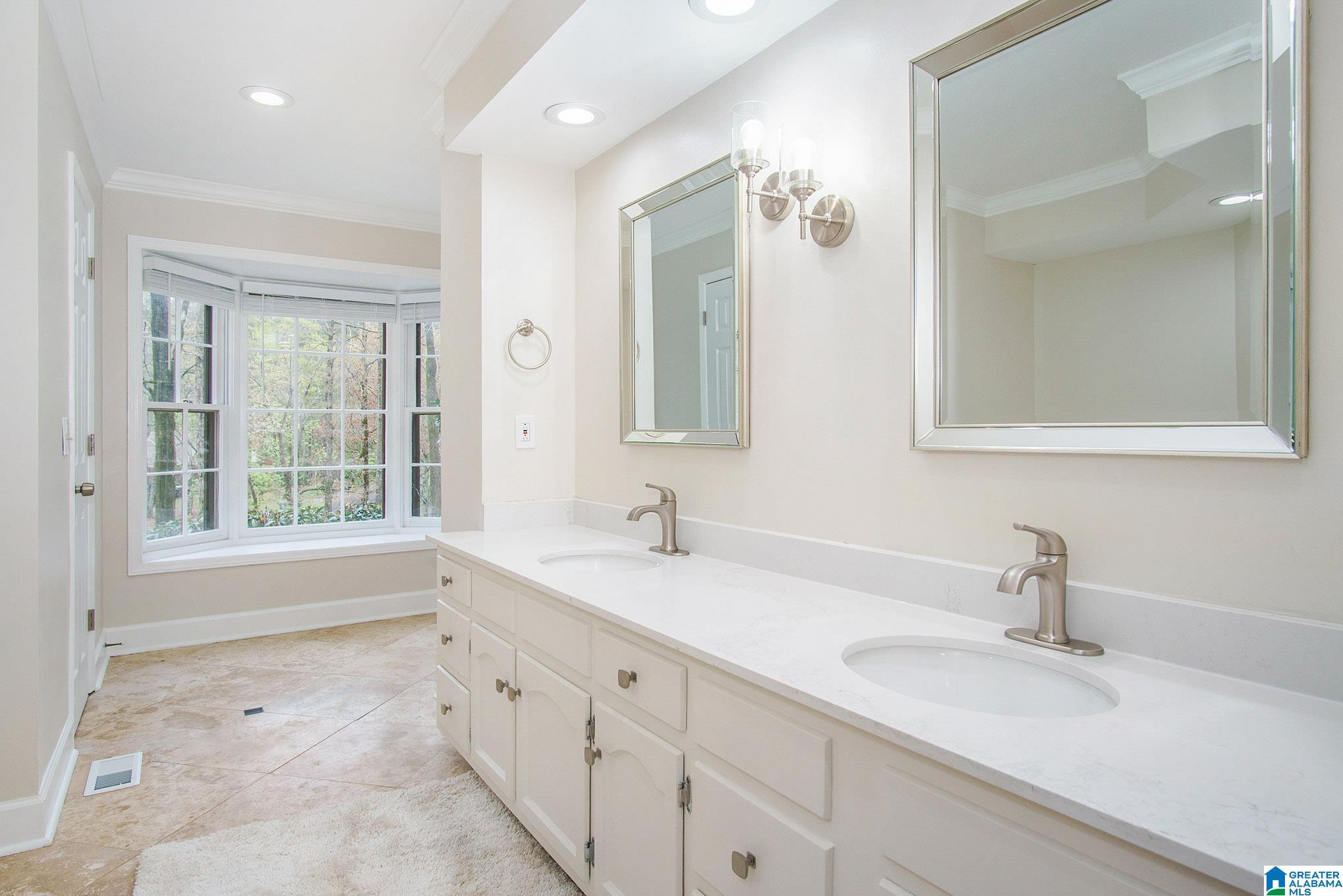 2008 Lakemoor Drive Birmingham, AL 35244 - Photo 15 of 45