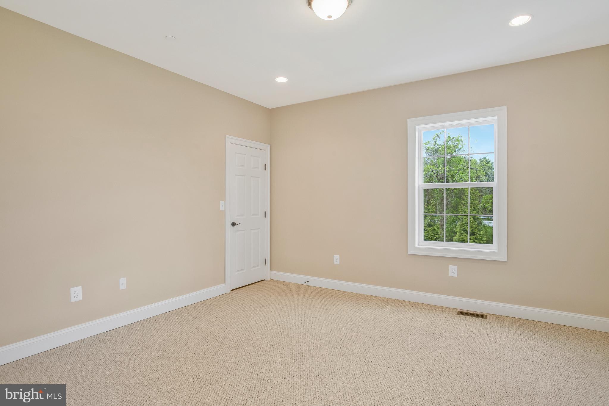 8910 Old Frederick Road Ellicott City, MD 21043 - Photo 26 of 75