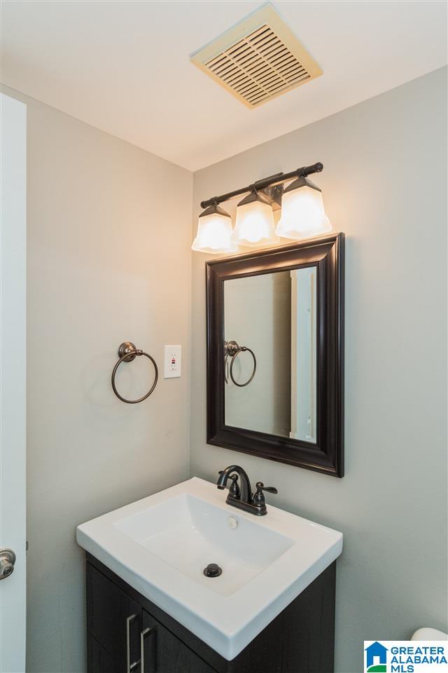 604 South Sanders Road Hoover, AL 35226 - Photo 18 of 43