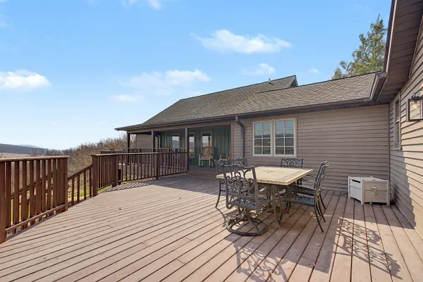 $1,175,000 | 2287 West Hanover Road, Hanover, IL 61041