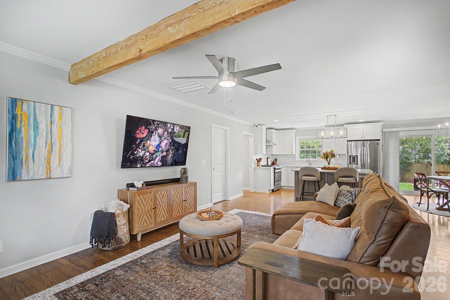 3330 Woodleaf Road Charlotte, NC 28205 - Photo 6 of 41 Gallery Image 6