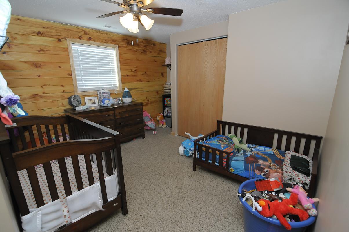 4929 North 3 Road Mesick, MI 49668 - Photo 18 of 34 1842450-17.JPG