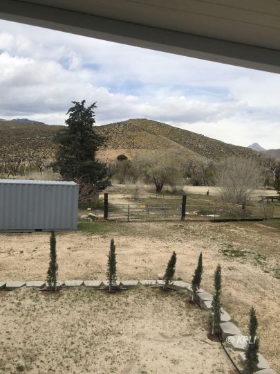 5651 South Kelso Valley Road Weldon, CA 93283 - Photo 24 of 34 a view of a terrace view