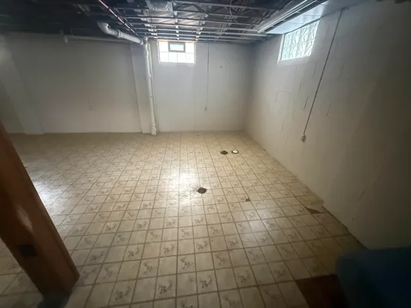 $155,000 | 22430 Nowlin Street, Dearborn, MI 48124