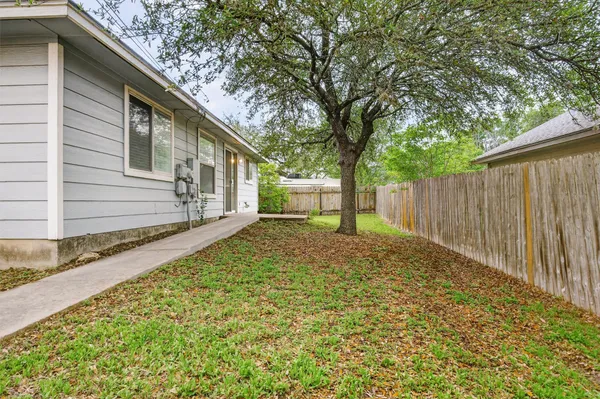 $3,400 | 1182 Waller Street, Austin, TX 78702