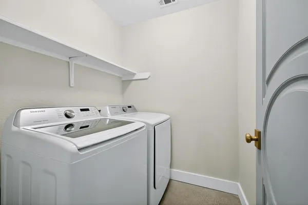 $3,400 | 1182 Waller Street, Austin, TX 78702