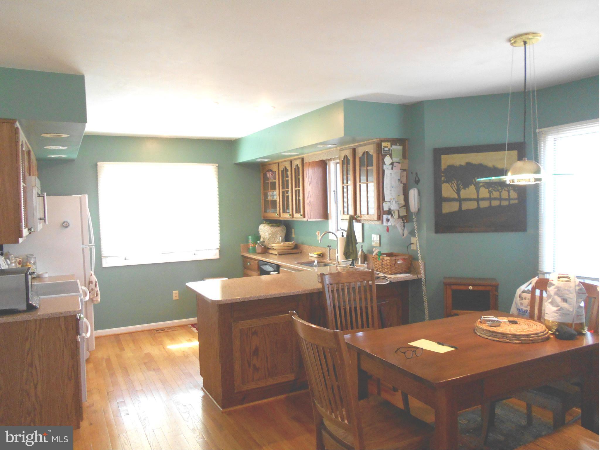 1902 Ridgewood Court Hampstead, MD 21074 - Photo 13 of 24 Kitchen