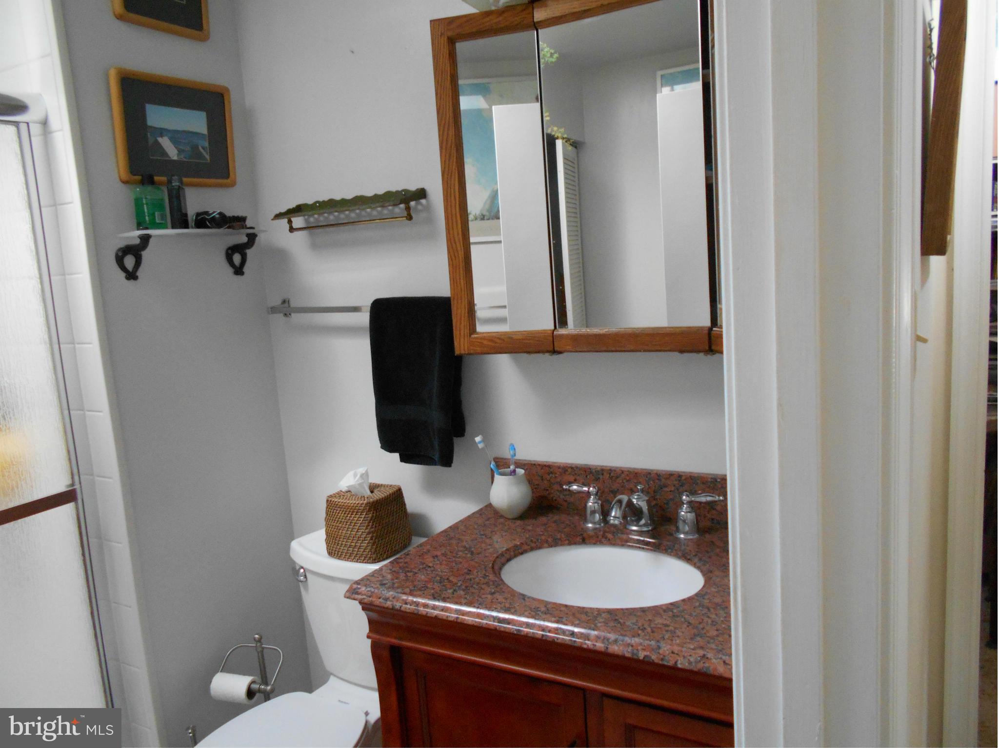 1902 Ridgewood Court Hampstead, MD 21074 - Photo 21 of 24 Bath