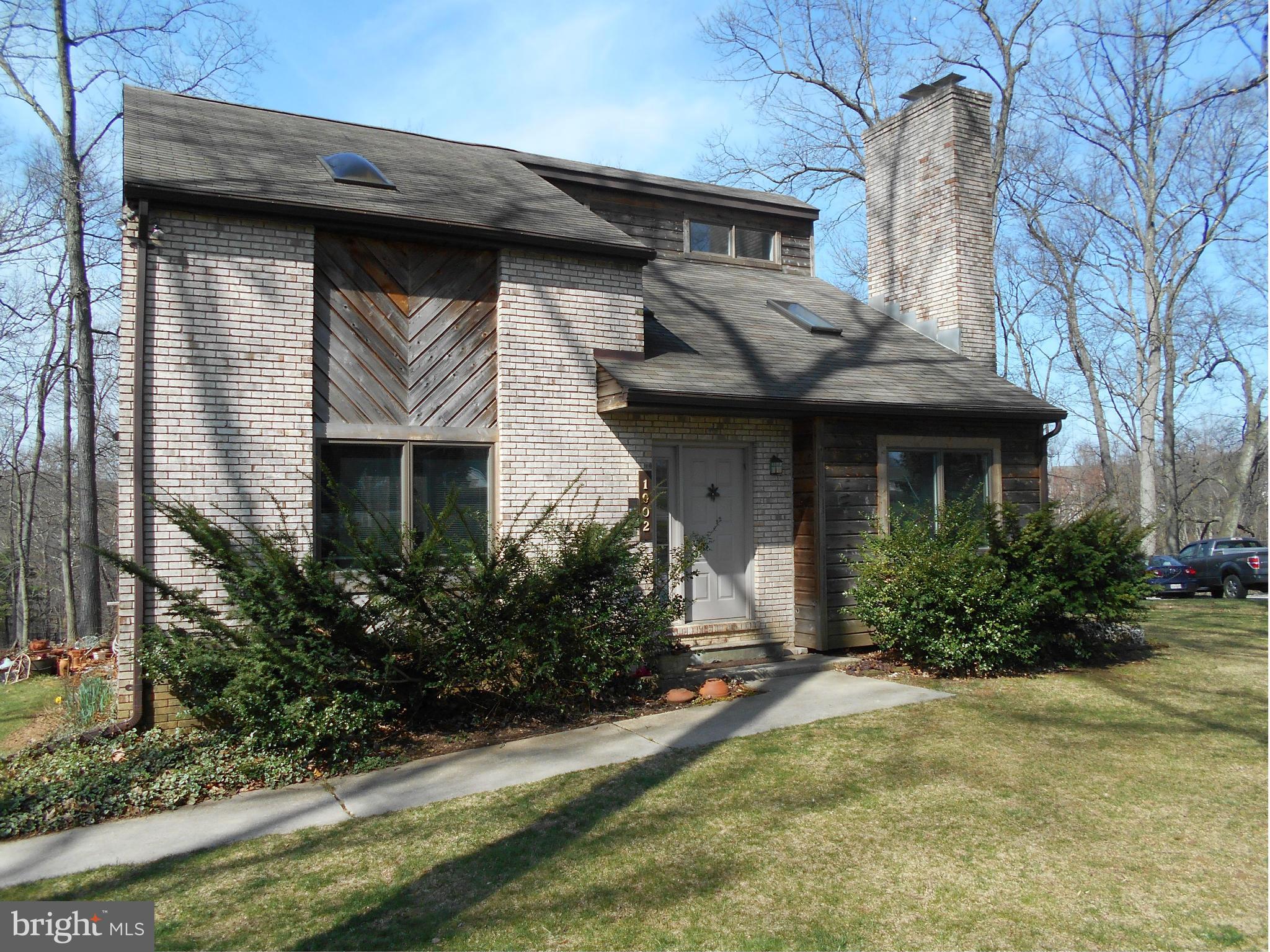 1902 Ridgewood Court Hampstead, MD 21074 - Photo 4 of 24 Exterior (Front)