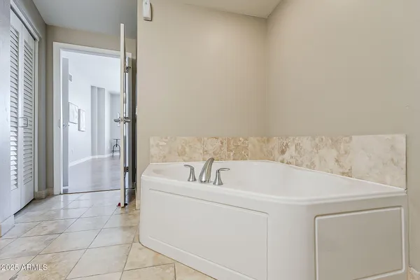 $549,104 | 310 South 4th Street, Unit 1601, Phoenix, AZ 85004