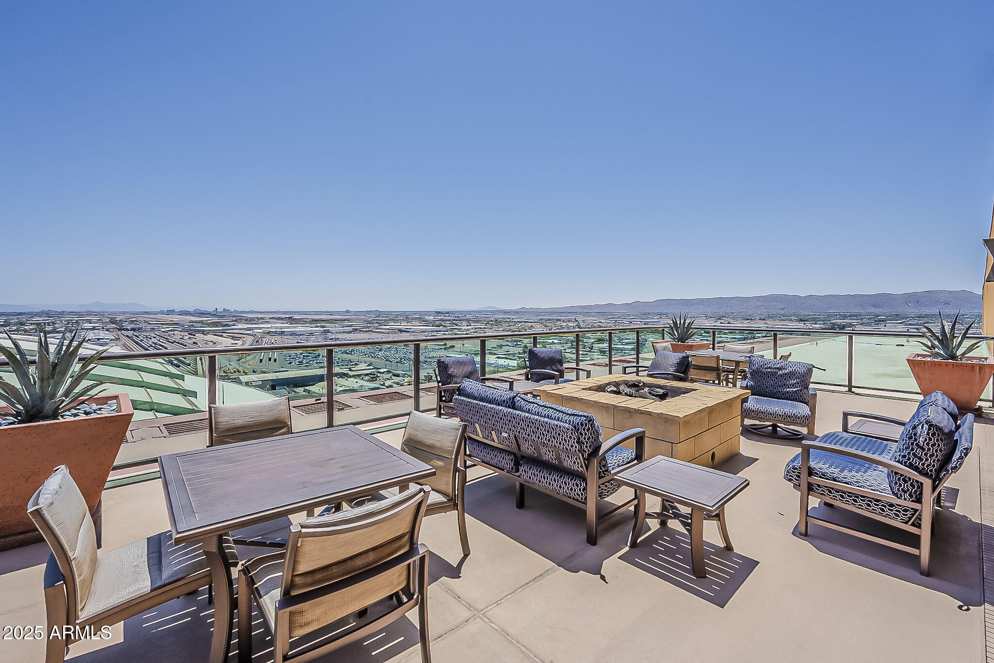 310 South 4th Street, Unit 1601 Phoenix, AZ 85004 - Photo 36 of 55 43-web-or-mls-4th St-43