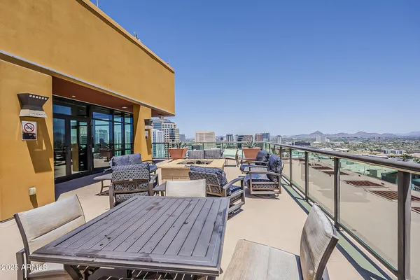 $549,104 | 310 South 4th Street, Unit 1601, Phoenix, AZ 85004