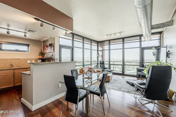 $549,104 | 310 South 4th Street, Unit 1601, Phoenix, AZ 85004