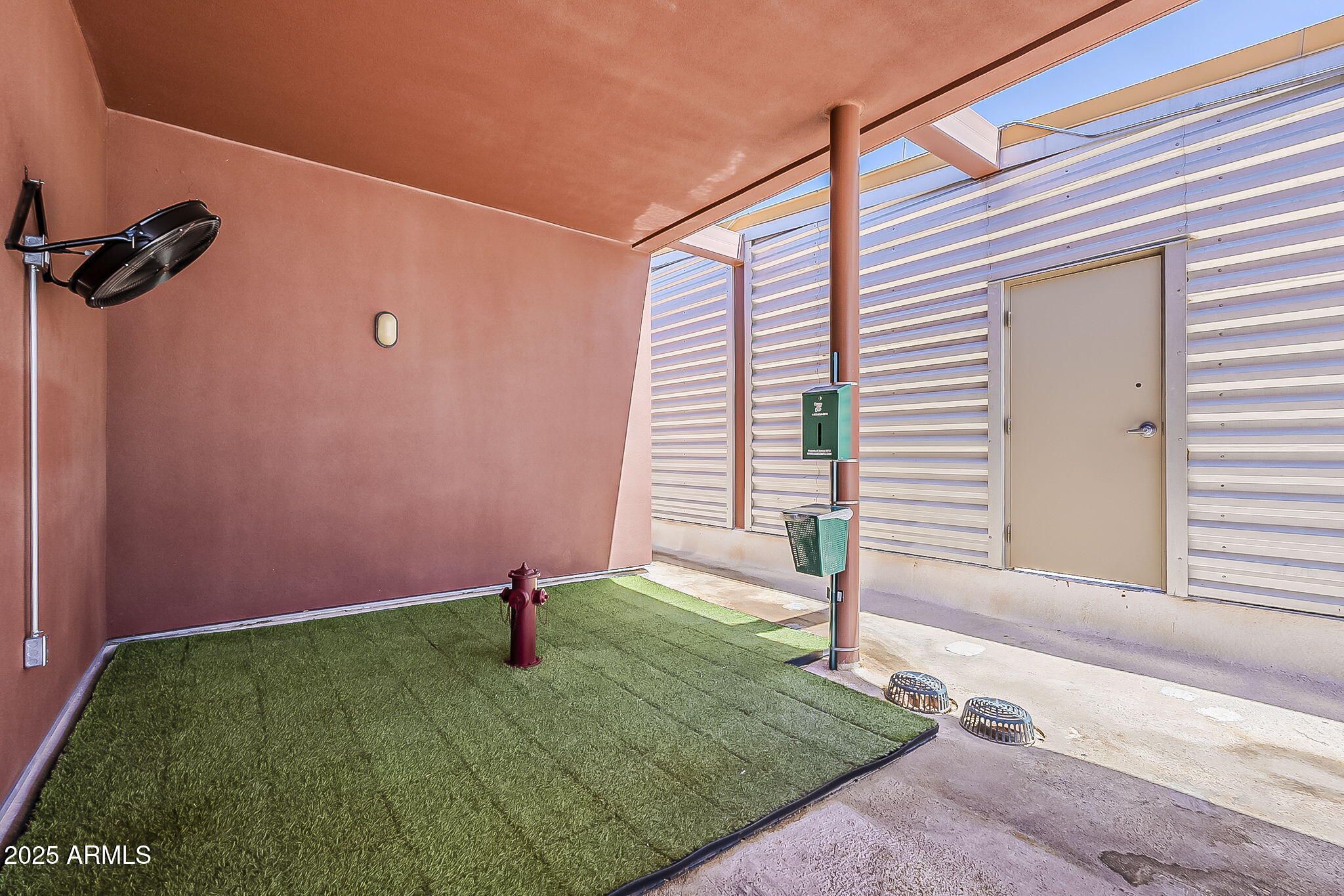 310 South 4th Street, Unit 1601 Phoenix, AZ 85004 - Photo 44 of 55 Pet