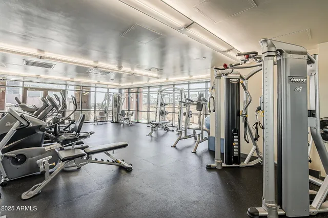 $558,104 | 310 South 4th Street, Unit 1601, Phoenix, AZ 85004