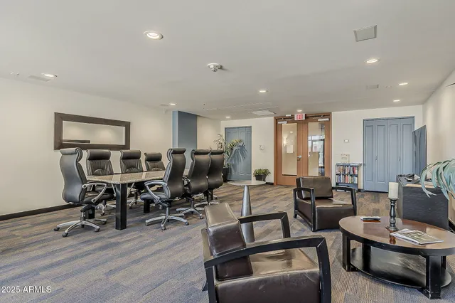 $558,104 | 310 South 4th Street, Unit 1601, Phoenix, AZ 85004