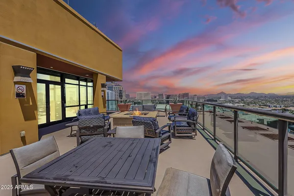 $549,104 | 310 South 4th Street, Unit 1601, Phoenix, AZ 85004