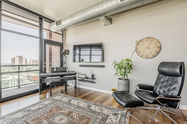 $549,104 | 310 South 4th Street, Unit 1601, Phoenix, AZ 85004