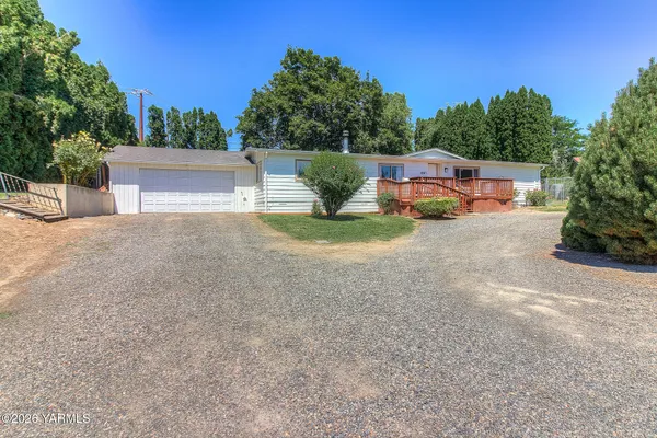 $335,000 | 1207 Pollock Avenue, Zillah, WA 98953