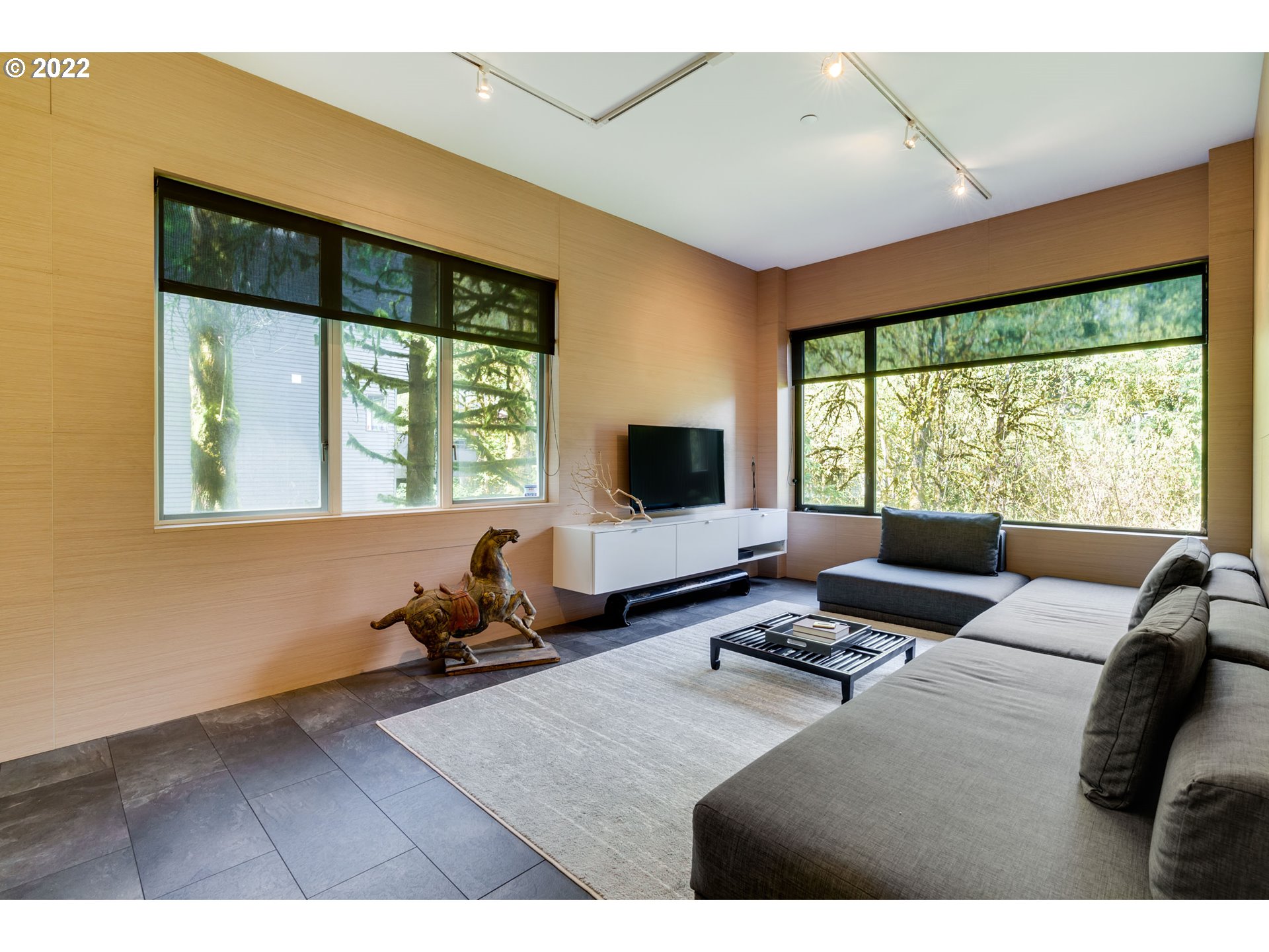 2952 Southwest Fairmount Boulevard Portland, OR 97239 - Photo 27 of 32 Gallery Image 27