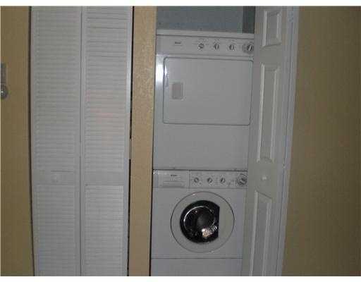 4802 Washington Street, Unit 14 Hollywood, FL 33021 - Photo 10 of 12 Washer/Dryer