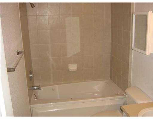 4802 Washington Street, Unit 14 Hollywood, FL 33021 - Photo 6 of 12 Master Bathroom