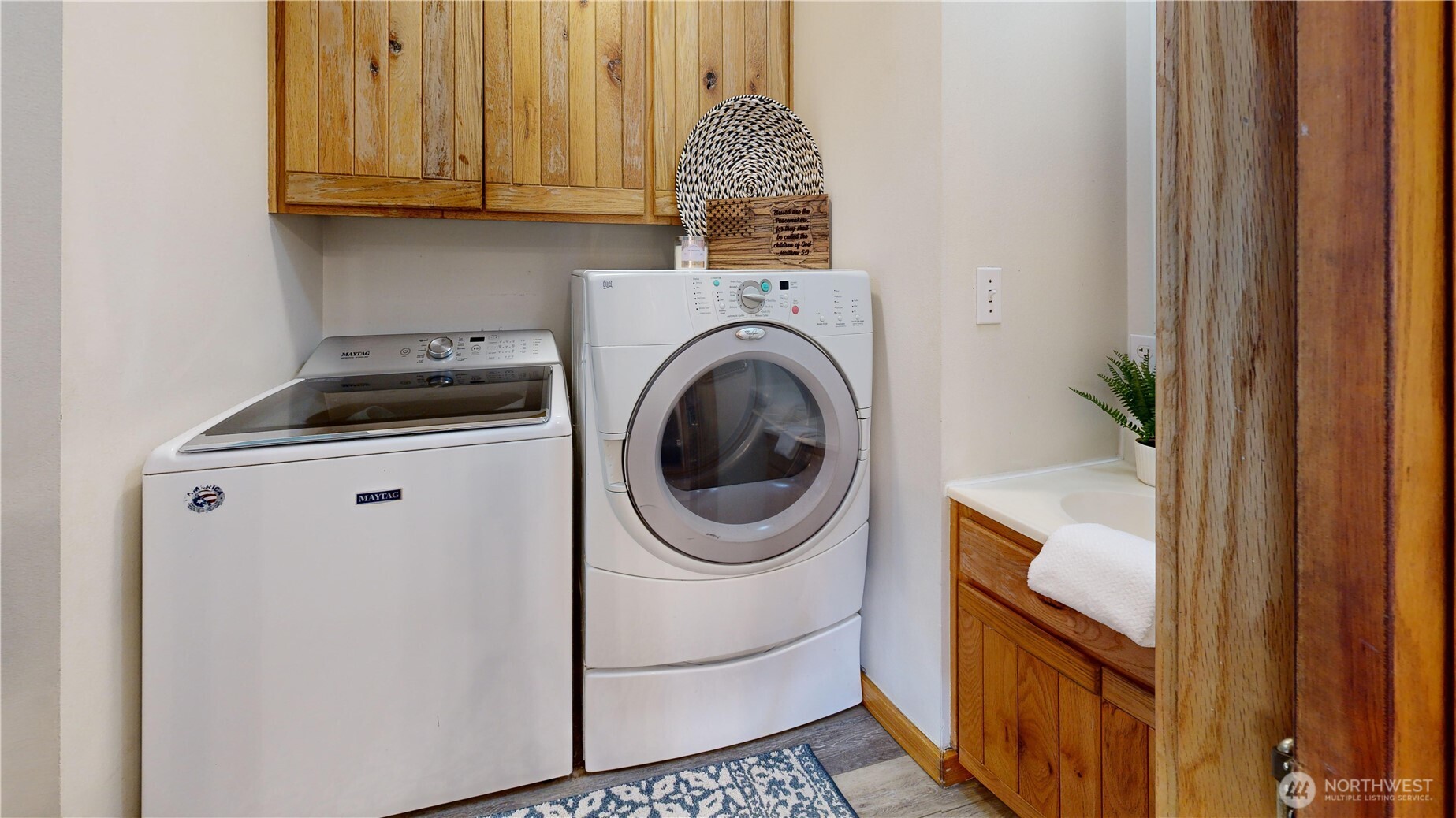 35812 Allen Road South Roy, WA 98580 - Photo 17 of 39 a utility room with dryer and washer