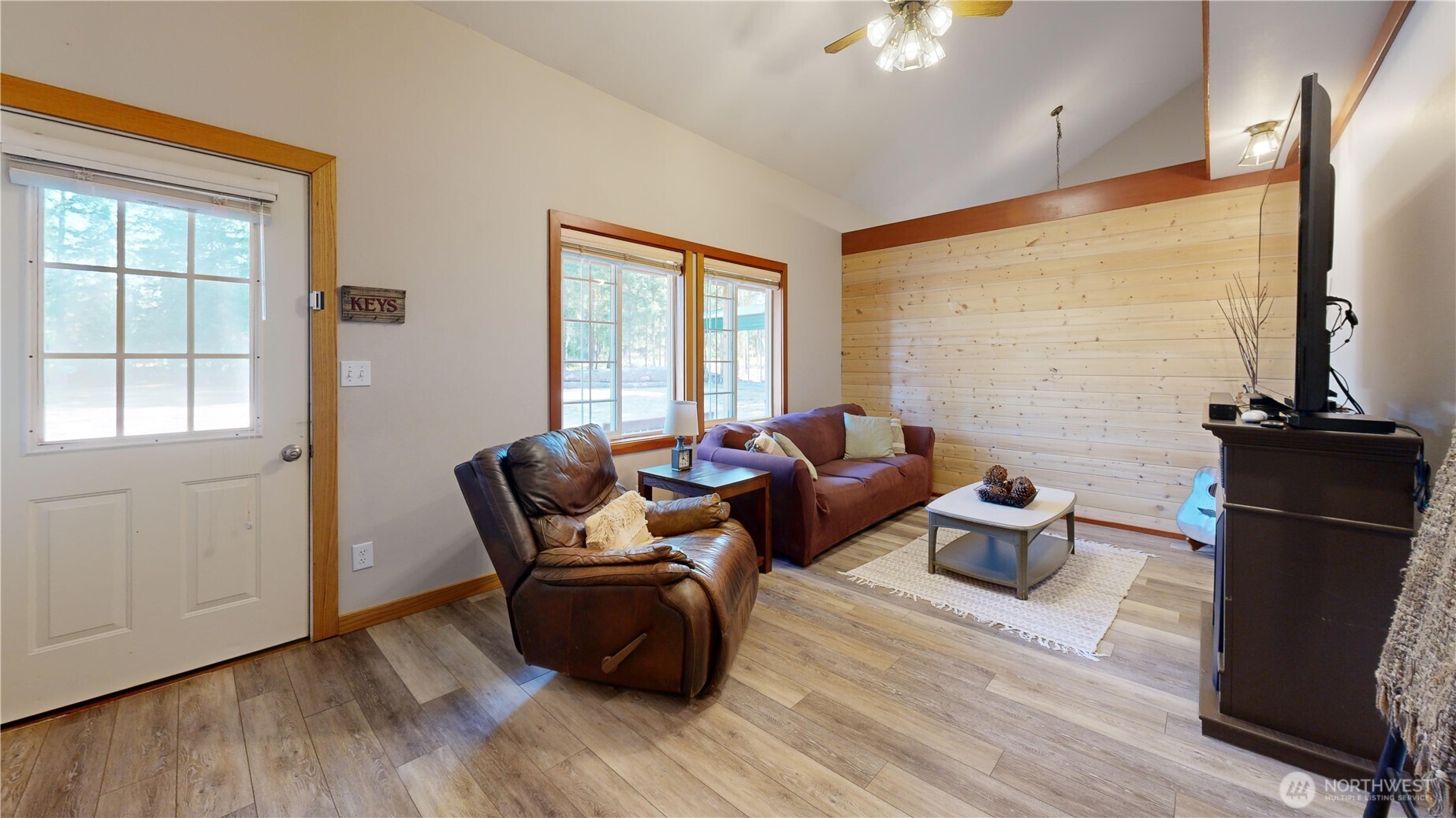 35812 Allen Road South Roy, WA 98580 - Photo 4 of 39 a living room with furniture and a window