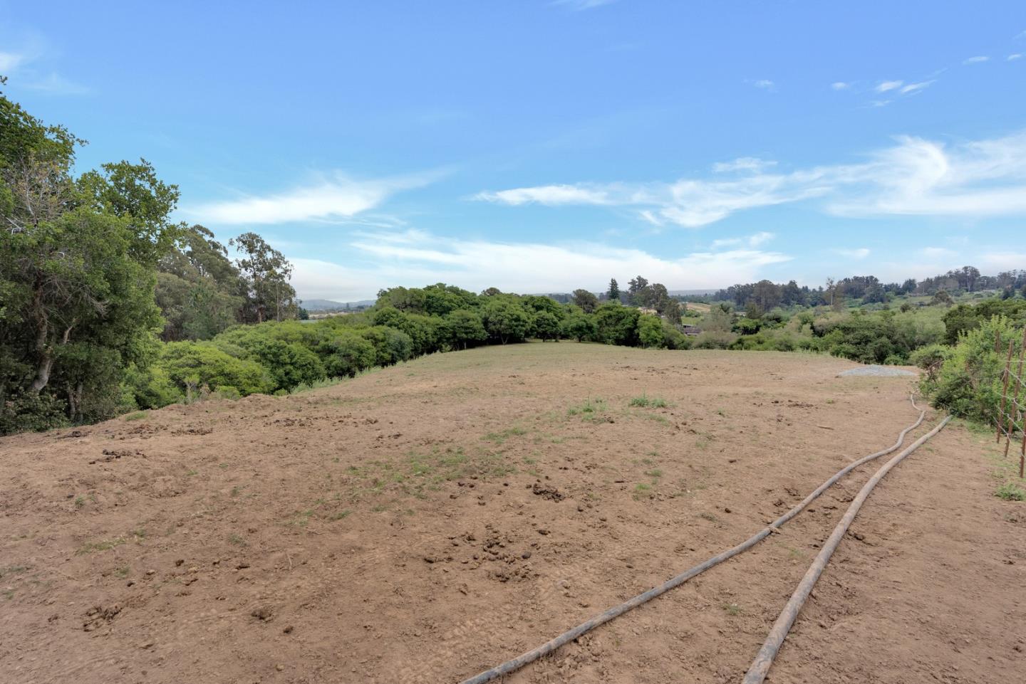 238 Pioneer Road Watsonville, CA 95076 - Photo 11 of 26 Gallery Image 11