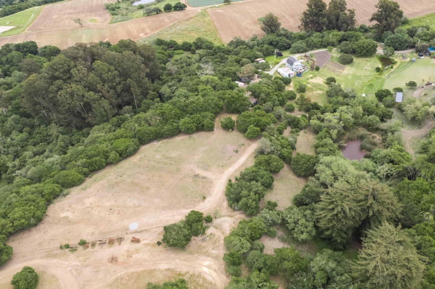 238 Pioneer Road Watsonville, CA 95076 - Photo 19 of 26 Gallery Image 19