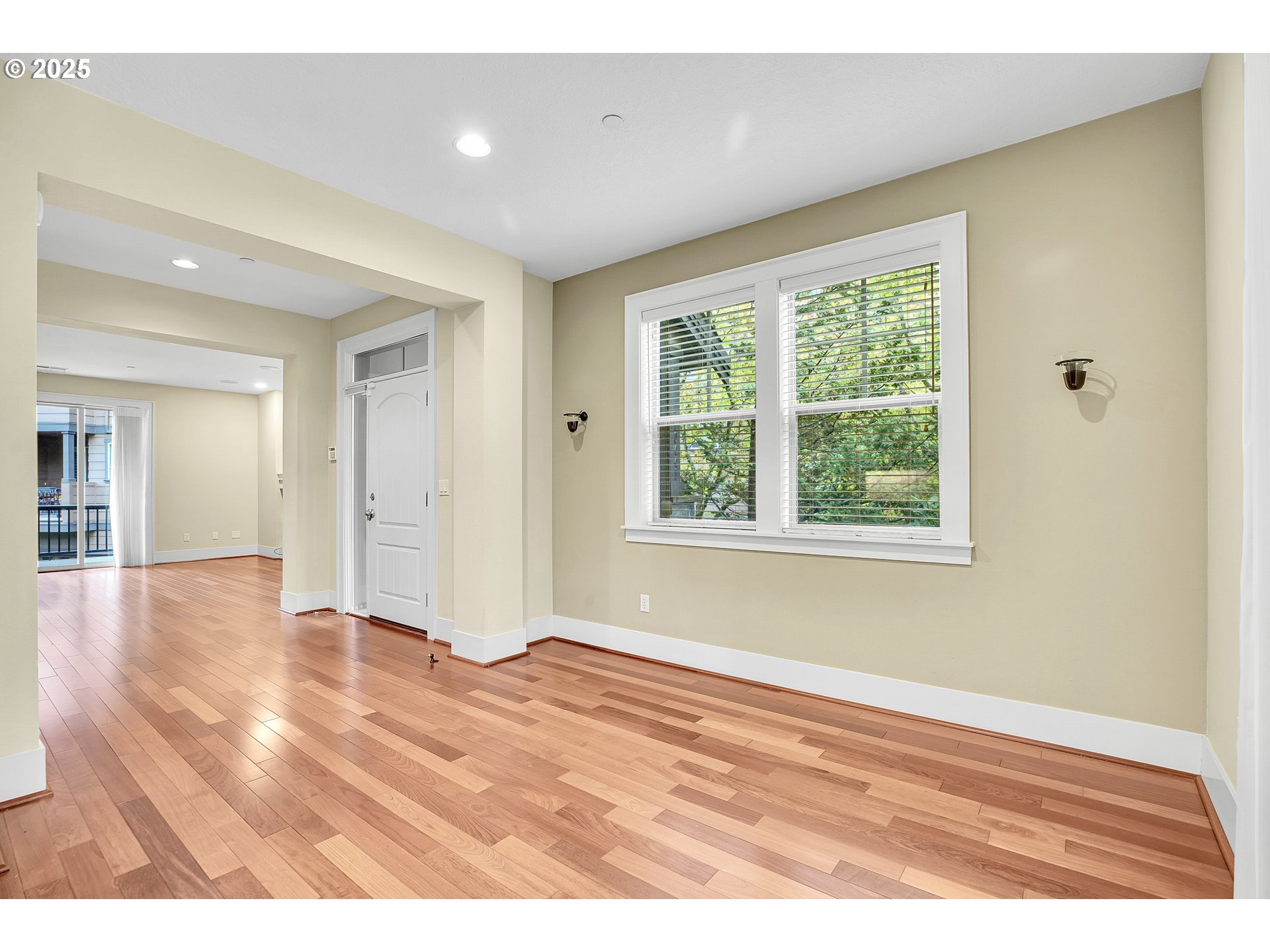 10441 Southwest Windwood Way Portland, OR 97225 - Photo 16 of 48