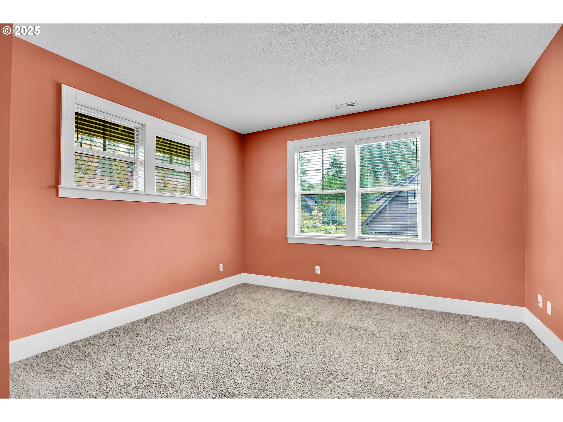 10441 Southwest Windwood Way Portland, OR 97225 - Photo 25 of 48