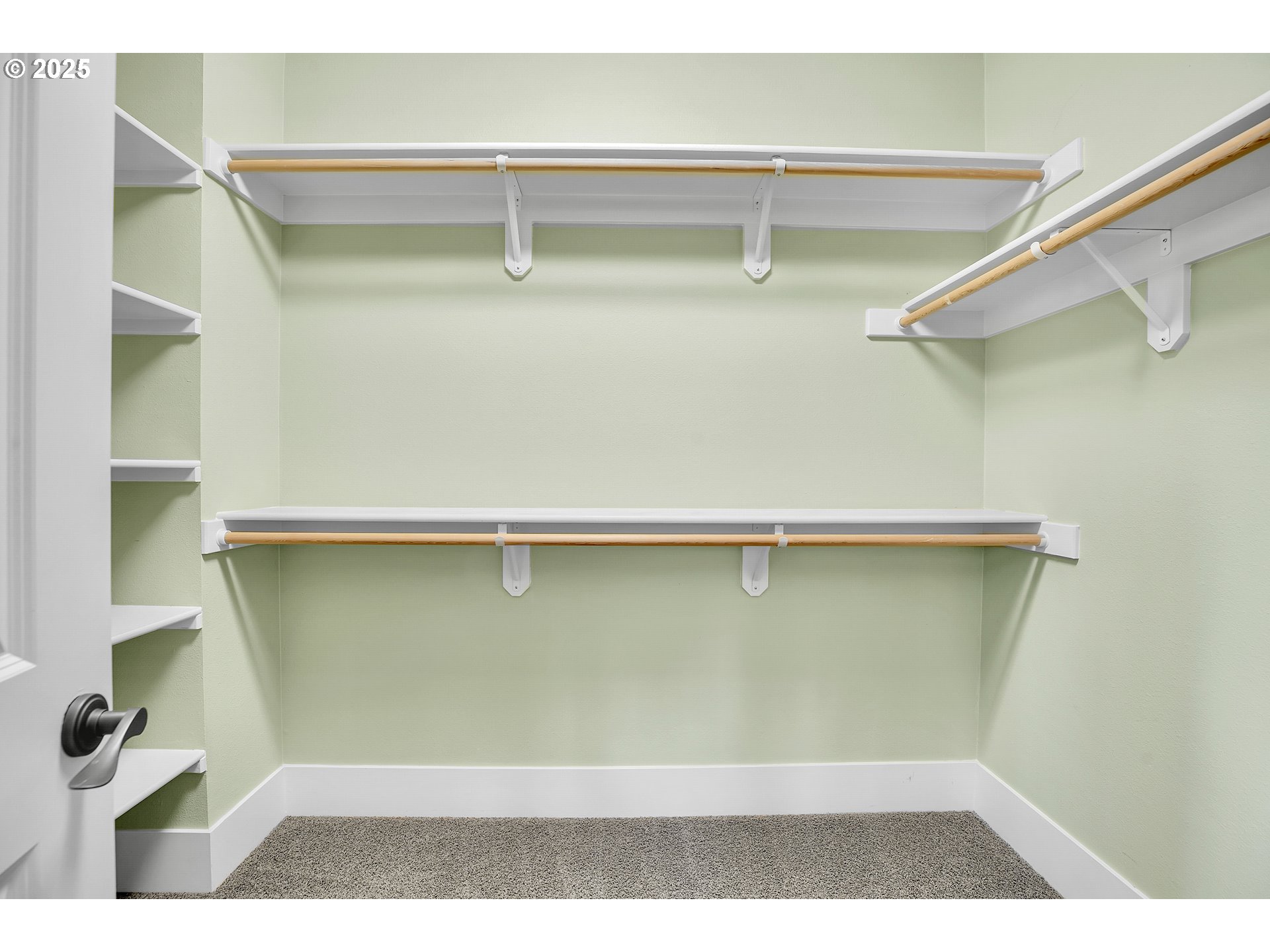 10441 Southwest Windwood Way Portland, OR 97225 - Photo 27 of 48