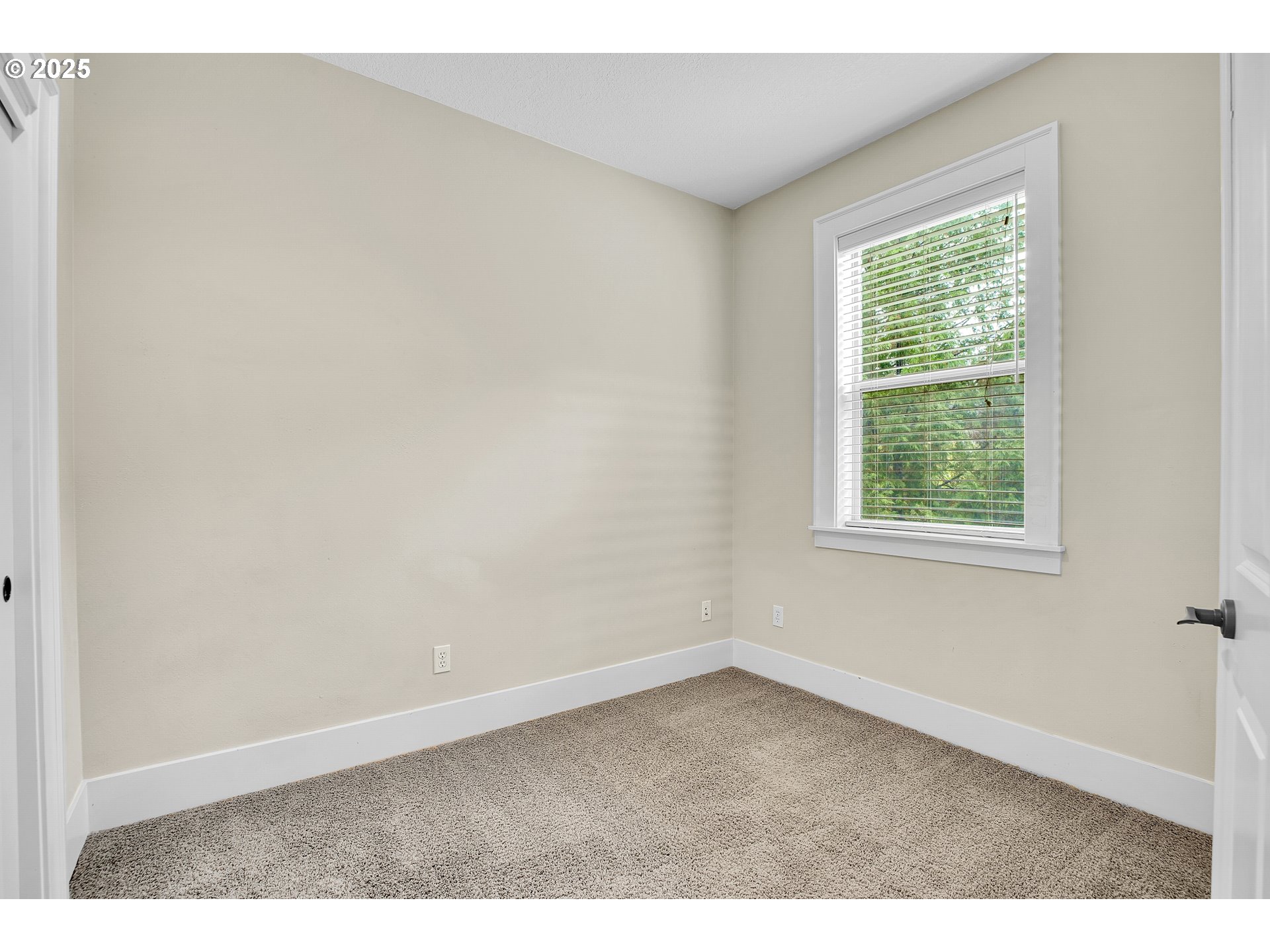 10441 Southwest Windwood Way Portland, OR 97225 - Photo 30 of 48