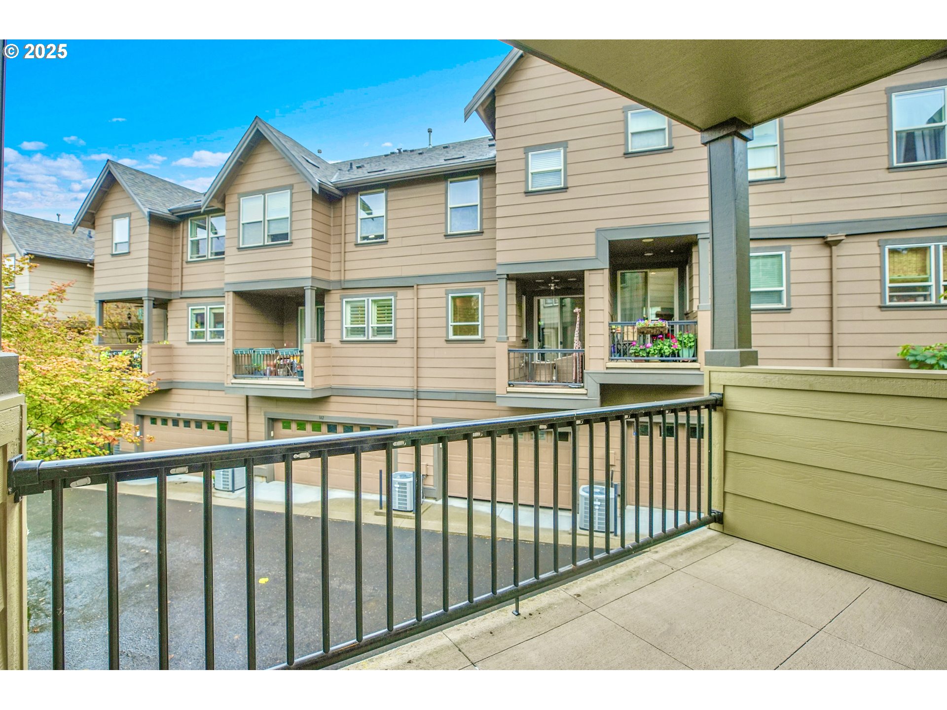 10441 Southwest Windwood Way Portland, OR 97225 - Photo 38 of 48