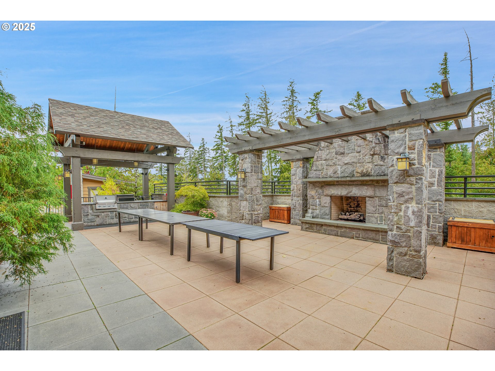 10441 Southwest Windwood Way Portland, OR 97225 - Photo 45 of 48