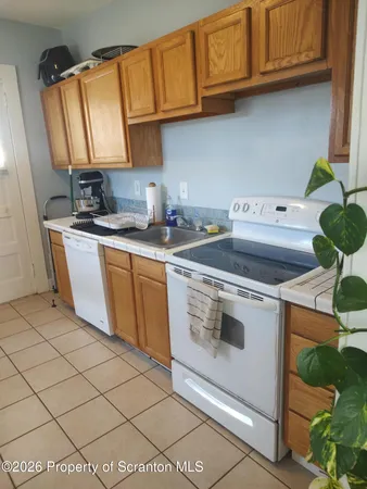 $1,150 | 1019 Delaware Street, Unit 2, Scranton, PA 18509
