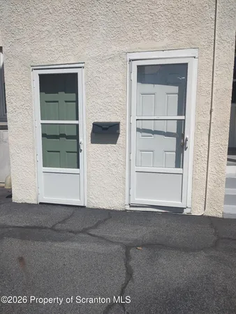 $1,150 | 1019 Delaware Street, Unit 2, Scranton, PA 18509