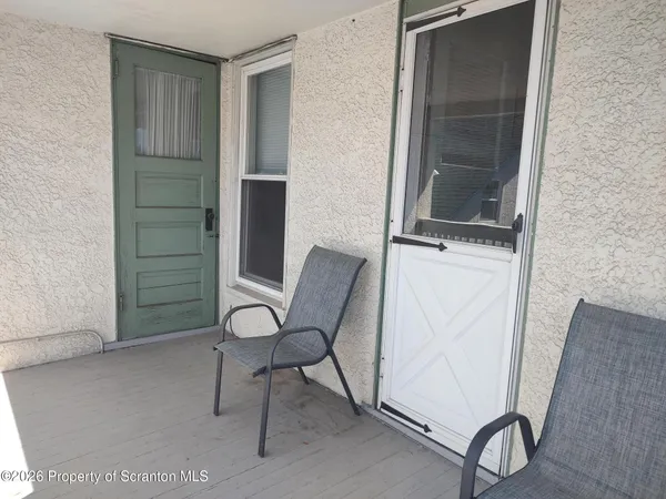 $1,150 | 1019 Delaware Street, Unit 2, Scranton, PA 18509