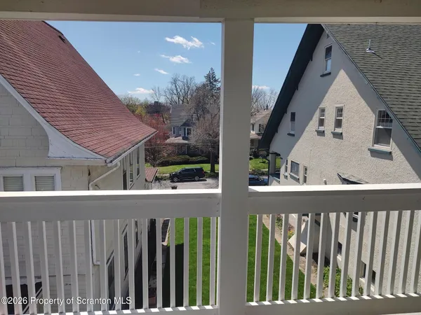 $1,150 | 1019 Delaware Street, Unit 2, Scranton, PA 18509