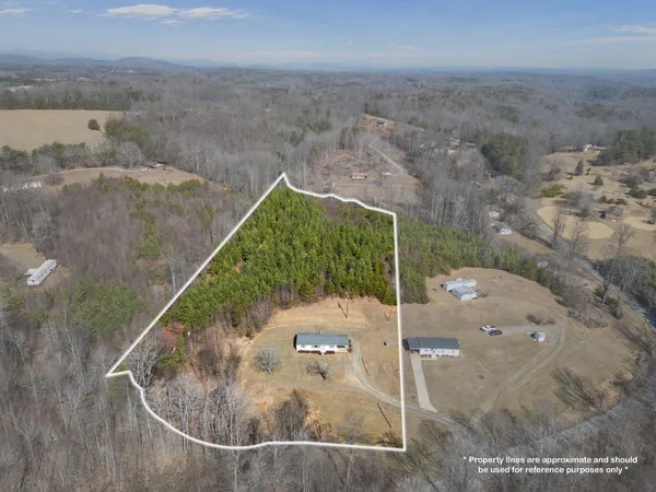 $154,900 | 137 Sunnybrook Circle, Bassett, VA 24055