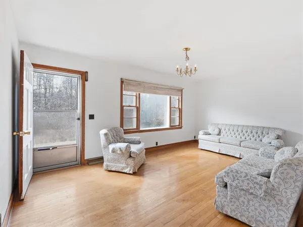 $154,900 | 137 Sunnybrook Circle, Bassett, VA 24055