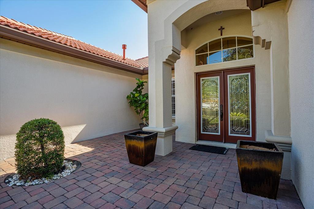 11714 Delwick Drive Windermere, FL 34786 - Photo 5 of 43