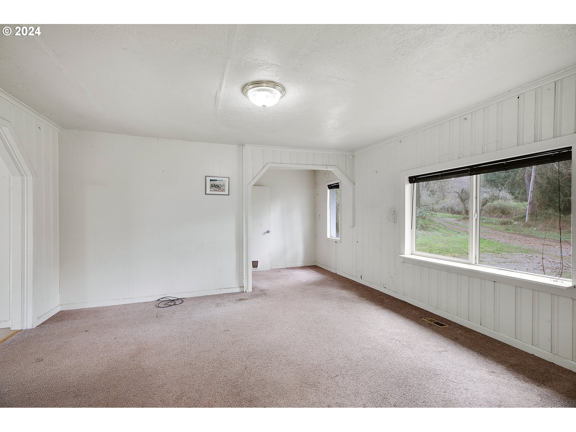 14857 South Burkstrom Road Oregon City, OR 97045 - Photo 8 of 45 Gallery Image 8