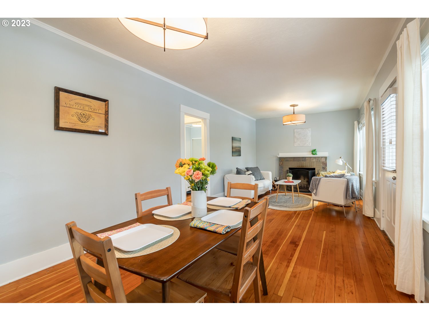 2739 Southwest Spring Garden Street Portland, OR 97219 - Photo 7 of 22 Gallery Image 7
