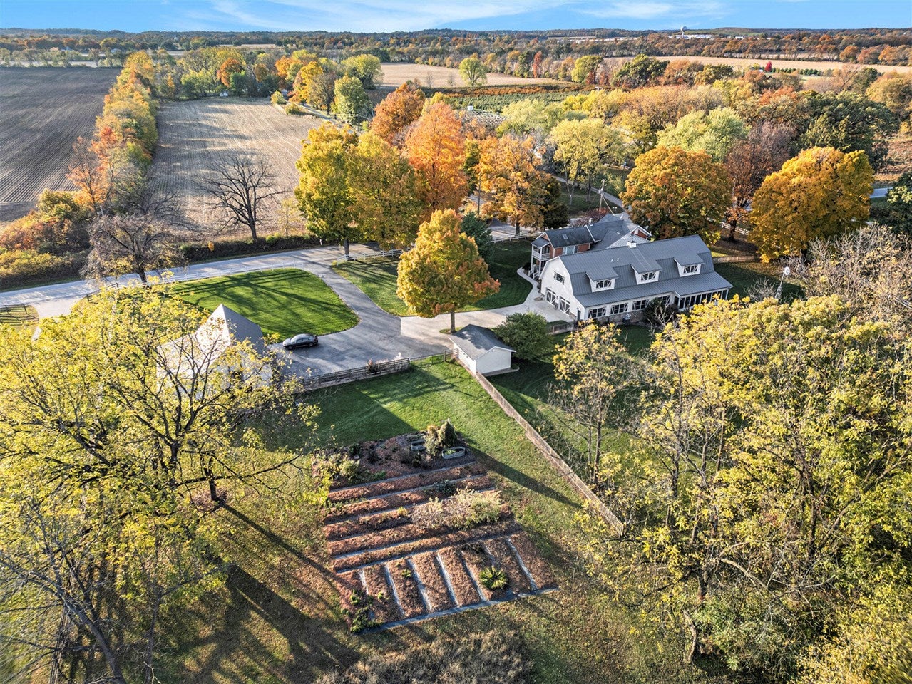 2325 Portage Road Niles, MI 49120 - Photo 2 of 45 Gallery Image 2