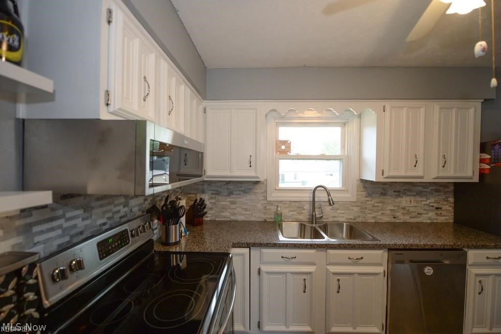 4104 Meister Road Lorain, OH 44053 - Photo 5 of 28 Gallery Image 5