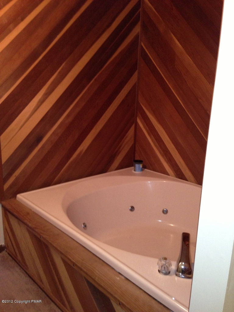 1237 Salisbury Road Bushkill, PA 18324 - Photo 2 of 11 a close up of a sink